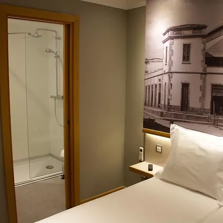 Rocha Prestige - And Konukevi