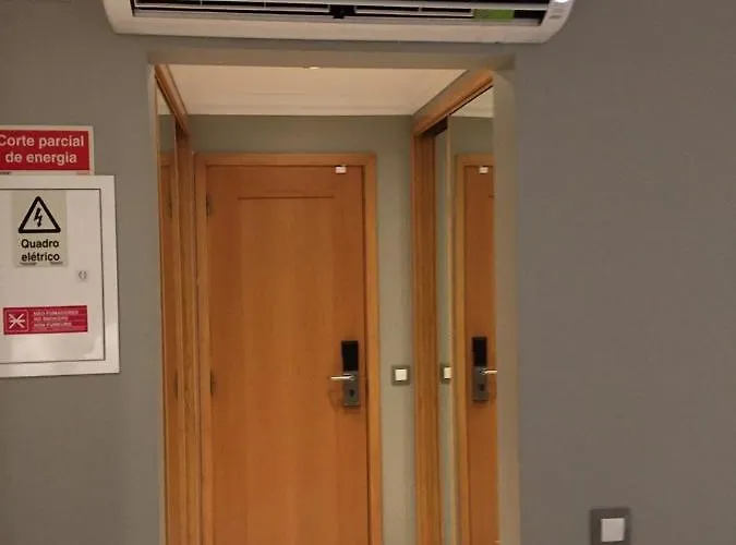 Rocha Prestige - And ゲストハウス