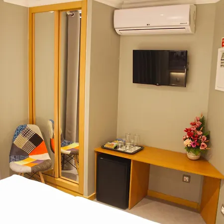 Rocha Prestige - And Portimão