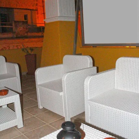 Rocha Prestige - And Konukevi Portimão